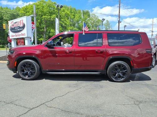 Velvet Red Pearlcoat 2024 Jeep Wagoneer L Series II