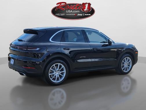 2024 Porsche Cayenne Base
