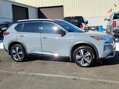 2021 Nissan Rogue SL