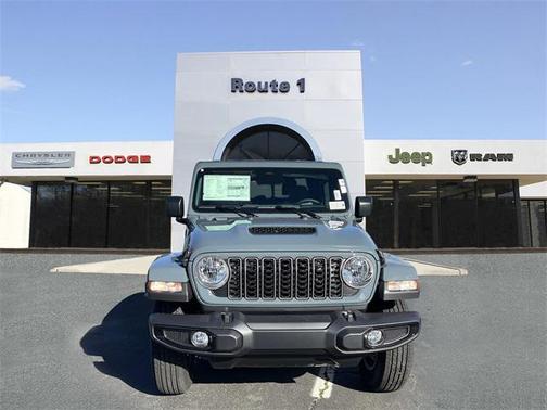 2026 Jeep Gladiator Sport