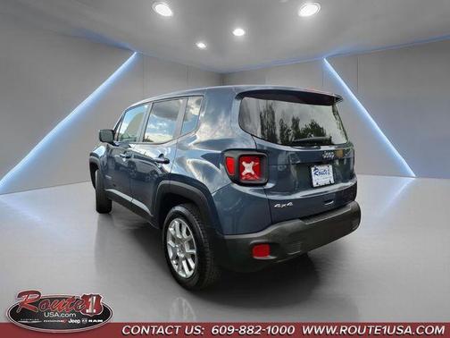 Slate Blue Pearlcoat 2023 Jeep Renegade Latitude