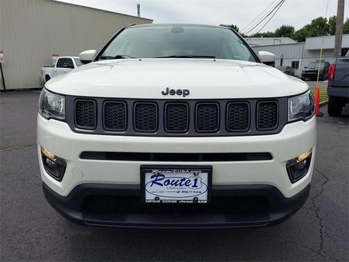 Photo 2 of 26 of 2020 Jeep Compass Latitude