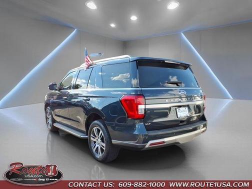 Blue Metallic 2022 Ford Expedition XLT