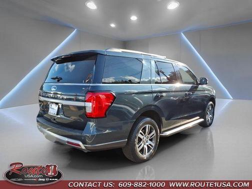 Blue Metallic 2022 Ford Expedition XLT