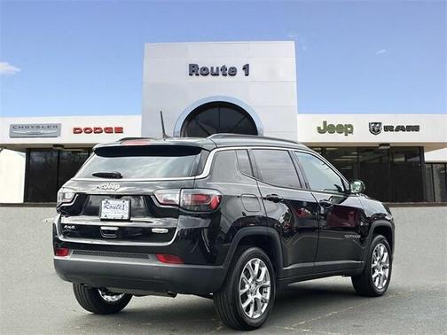 2024 Jeep Compass Latitude Lux