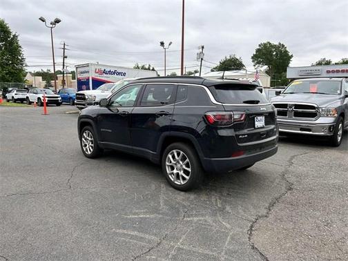2024 Jeep Compass Latitude Lux
