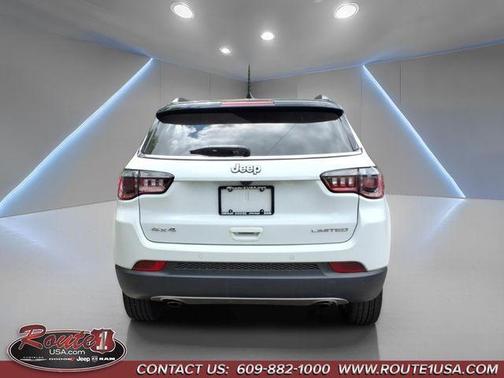 Bright White Clearcoat 2023 Jeep Compass Limited