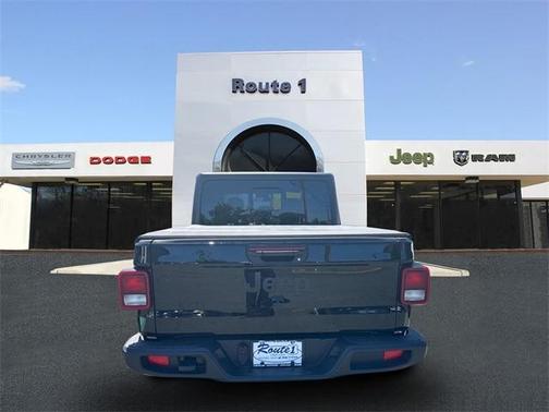 2026 Jeep Gladiator Sport