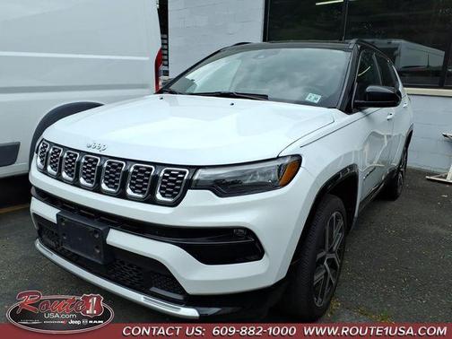Bright White Clearcoat 2025 Jeep Compass Limited