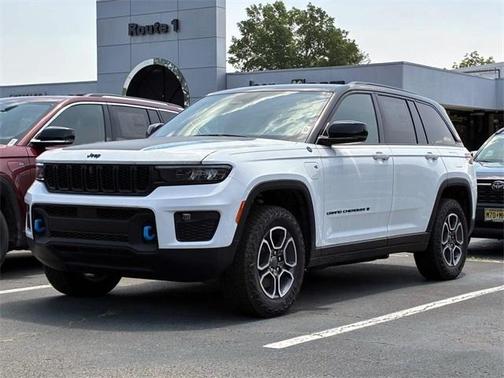 2023 Jeep Grand Cherokee 4xe Trailhawk