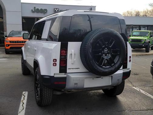 2025 Land Rover Defender P300