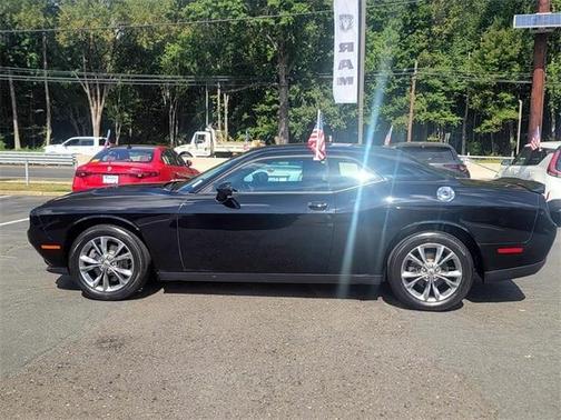 2021 Dodge Challenger SXT