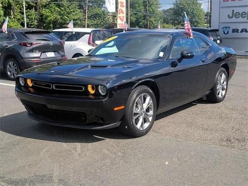 2021 Dodge Challenger SXT