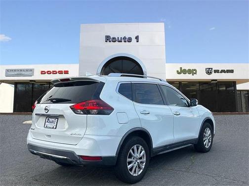2018 Nissan Rogue SV