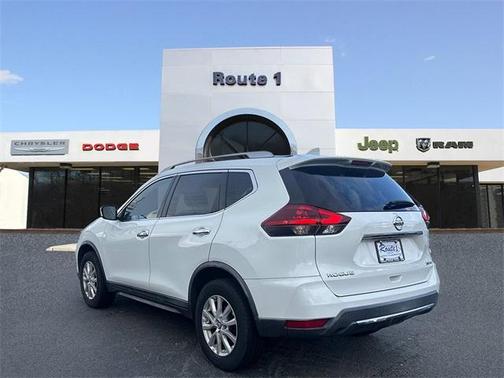 2018 Nissan Rogue SV