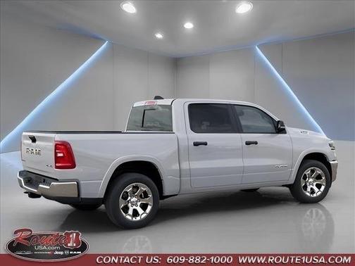 Bright White Clearcoat 2026 RAM 1500 Big Horn/Lone Star