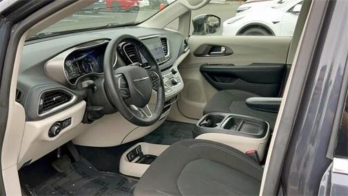 2021 Chrysler Pacifica Touring
