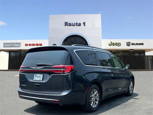 2021 Chrysler Pacifica Touring