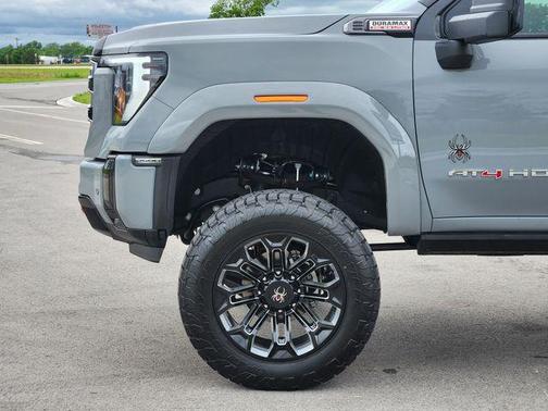 2025 GMC Sierra 2500 AT4