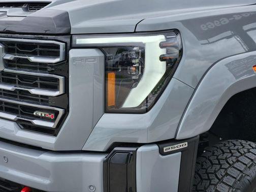 2025 GMC Sierra 2500 AT4