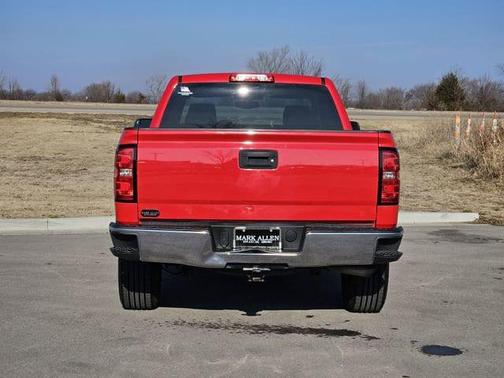 2018 Chevrolet Silverado 1500 1LT