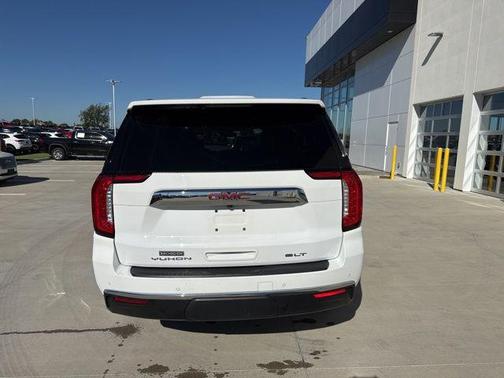 2022 GMC Yukon SLT
