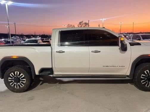 2025 GMC Sierra 2500 Denali Ultimate