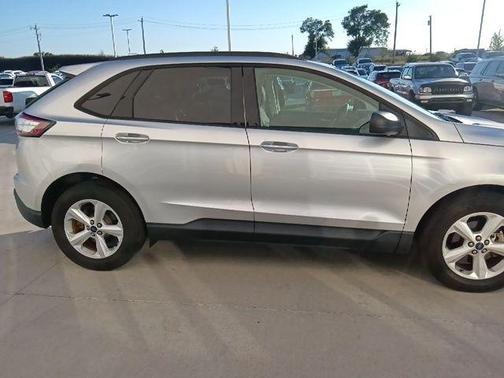 2015 Ford Edge SE