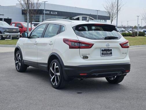 2022 Nissan Rogue Sport SL