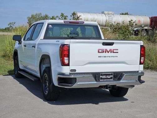 2023 GMC Sierra 1500 Pro