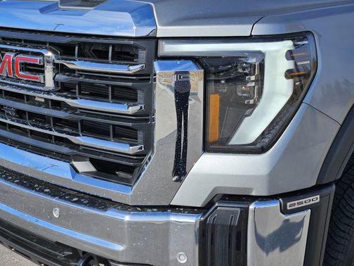 2026 GMC Sierra 2500 SLT