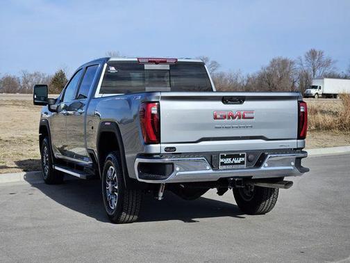 2026 GMC Sierra 2500 SLT