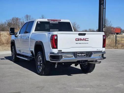 2026 GMC Sierra 2500 SLT