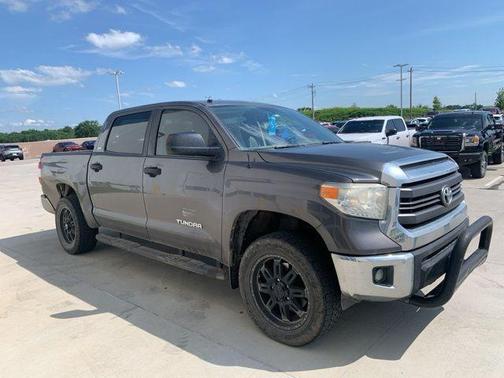 2014 Toyota Tundra SR5