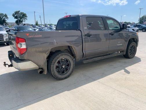 2014 Toyota Tundra SR5