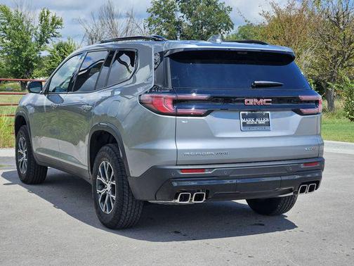 2026 GMC Acadia AWD AT4