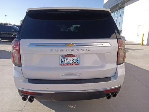 2022 Chevrolet Suburban 4WD High Country