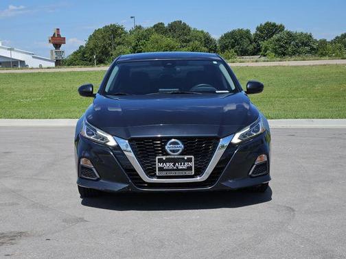 2021 Nissan Altima 2.5 SV