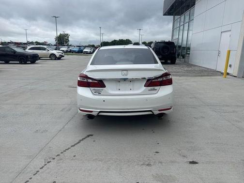 2017 Honda Accord Touring V6