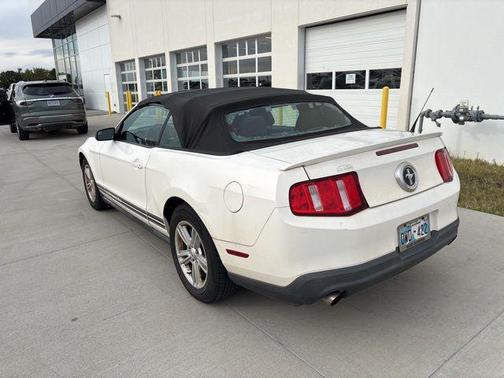 2012 Ford Mustang V6