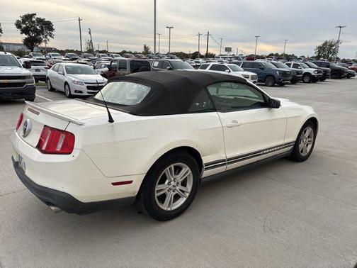 2012 Ford Mustang V6
