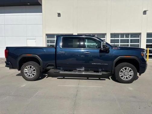 2022 GMC Sierra 2500 Denali