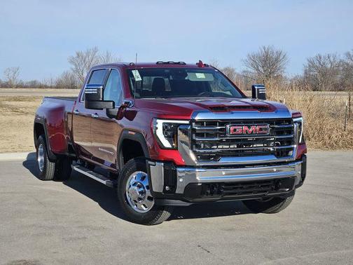 2026 GMC Sierra 3500 SLT