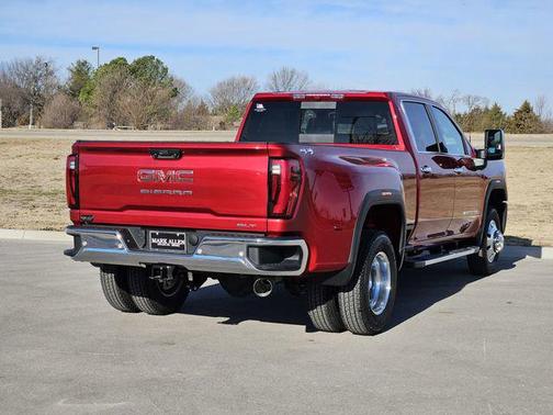 2026 GMC Sierra 3500 SLT