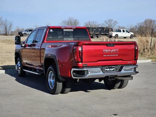 2026 GMC Sierra 3500 SLT