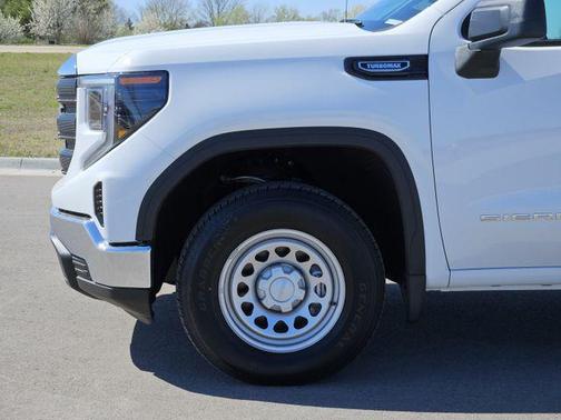 2025 GMC Sierra 1500 Pro