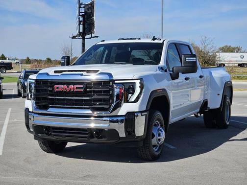 2026 GMC Sierra 3500 Base