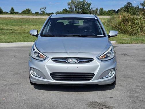 2014 Hyundai Accent SE