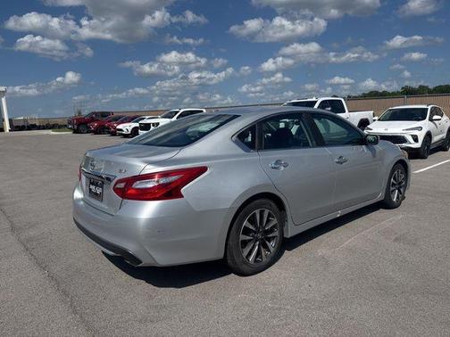 2017 Nissan Altima 2.5 SV