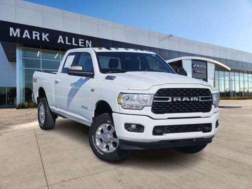 2022 RAM 2500 Big Horn Crew Cab 4x4 6'4' Box